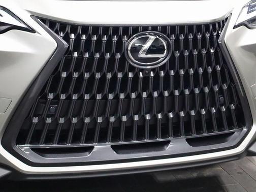 2026 Lexus NX 350h Luxury