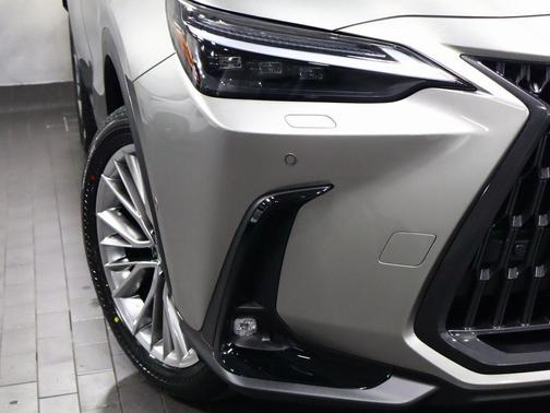 2026 Lexus NX 350h Luxury