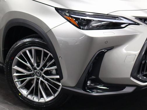 2026 Lexus NX 350h Luxury