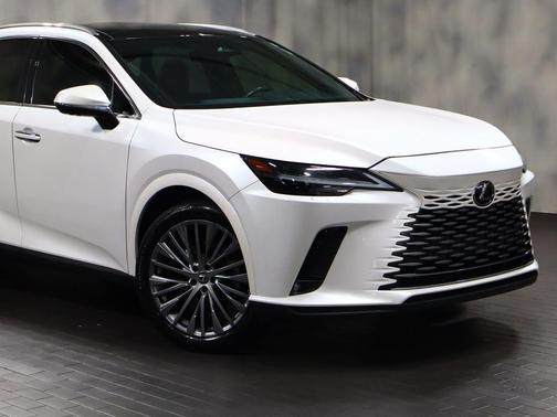 Eminent White Pearl 2024 Lexus RX 350h Luxury