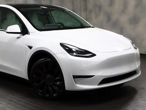 2022 Tesla Model Y Performance