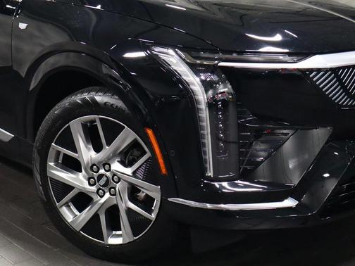 2025 Cadillac OPTIQ Luxury 1 AWD