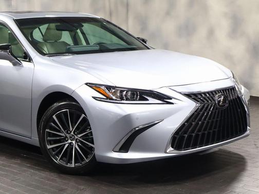 2025 Lexus ES 350 Base