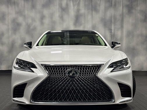 Eminent White Pearl 2018 Lexus LS 500 Base