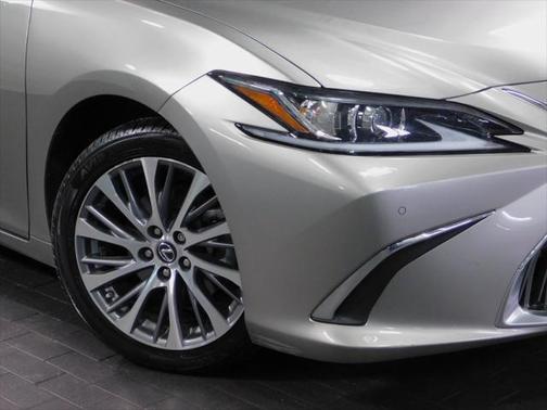 Atomic Silver 2020 Lexus ES 350 Base