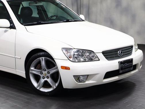2001 Lexus IS 300 Base