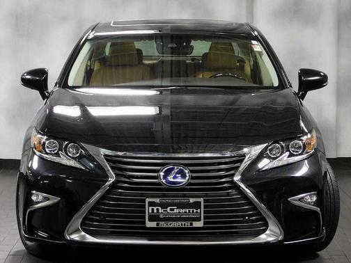2017 Lexus ES 300h Base