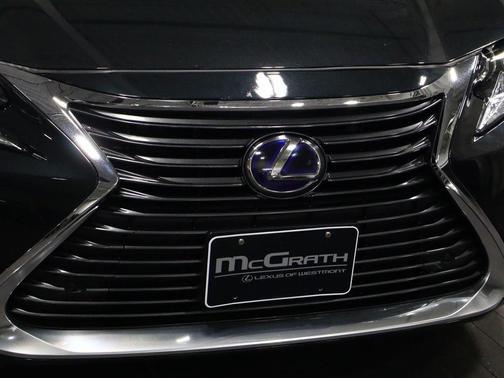 2017 Lexus ES 300h Base