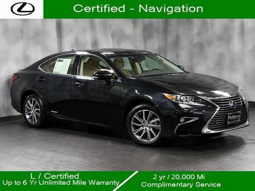 2017 Lexus ES 300h Base