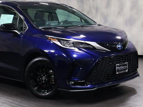 2024 Toyota Sienna XSE 7 Passenger