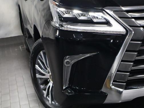 2018 Lexus LX 570 Base