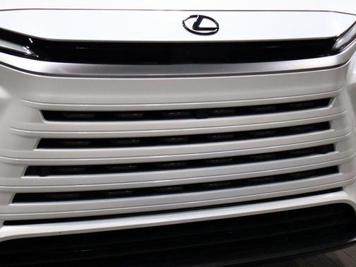 Wind Chill Pearl 2026 Lexus TX 350 Luxury