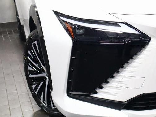 2026 Lexus RZ 350e Premium