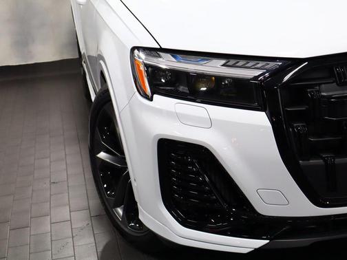 2025 Audi Q7 55 Prestige