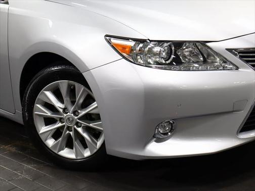 2014 Lexus ES 300h Base