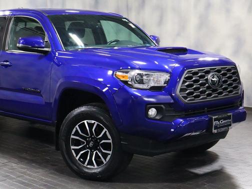 Blue Crush Metallic 2022 Toyota Tacoma TRD Sport