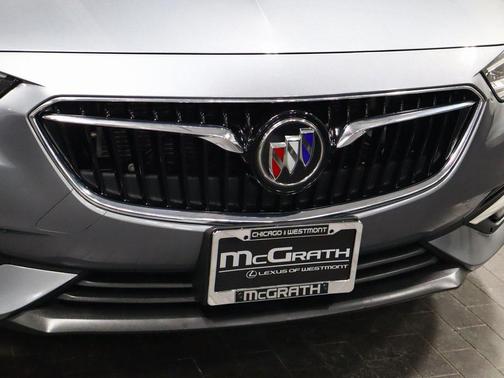 2020 Buick Regal Sportback FWD Essence