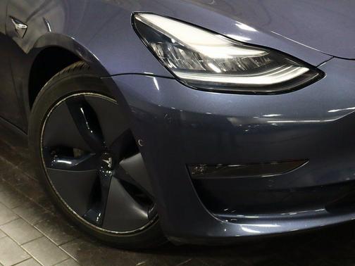 Deep Blue Metallic 2020 Tesla Model 3 Long Range