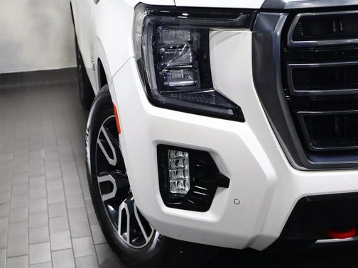 2021 GMC Yukon 4WD AT4