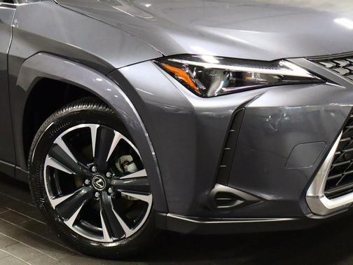 2026 Lexus UX 300h Premium