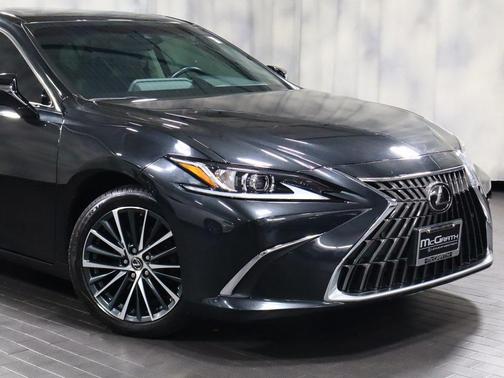 2022 Lexus ES 350 Base