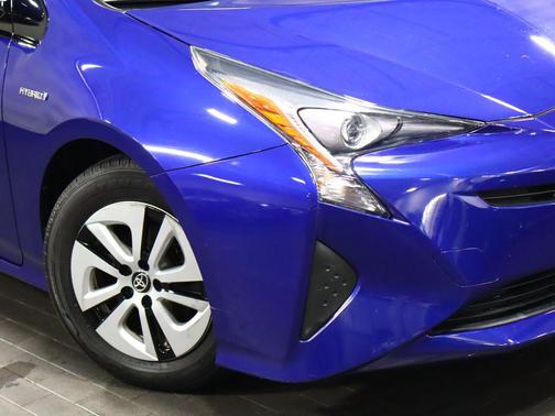 Blue Crush Metallic 2016 Toyota Prius Three