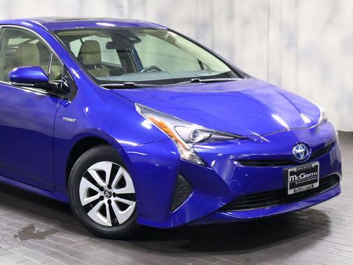 Blue Crush Metallic 2016 Toyota Prius Three