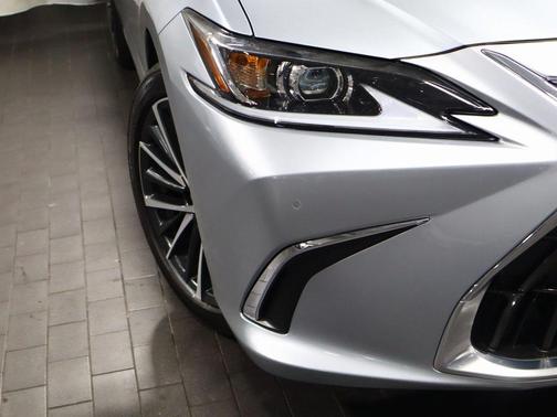 2023 Lexus ES 350 Base