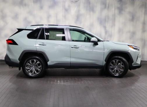 2023 Toyota RAV4 Hybrid XLE Premium