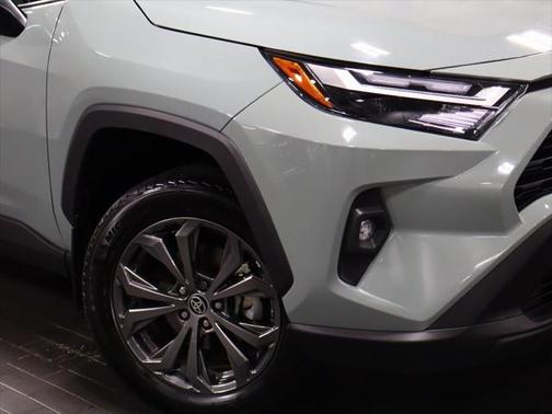 2023 Toyota RAV4 Hybrid XLE Premium