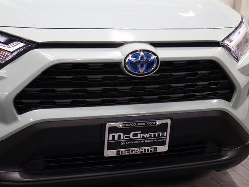 2023 Toyota RAV4 Hybrid XLE Premium