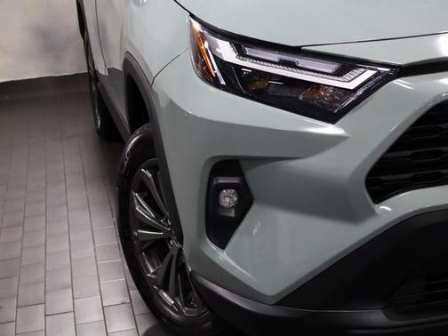 2023 Toyota RAV4 Hybrid XLE Premium