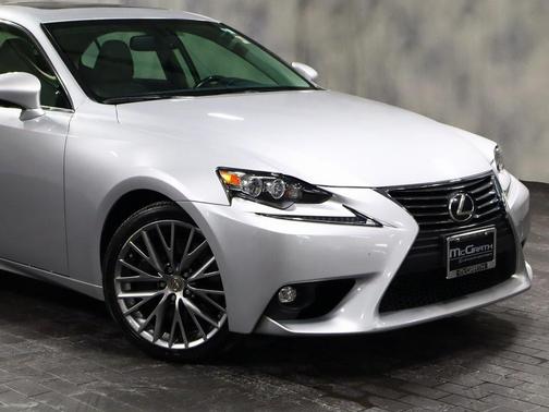 2016 Lexus IS 300 Base