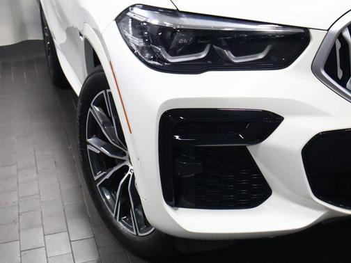 2023 BMW X6 xDrive40i
