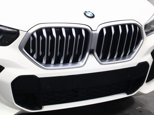 2023 BMW X6 xDrive40i