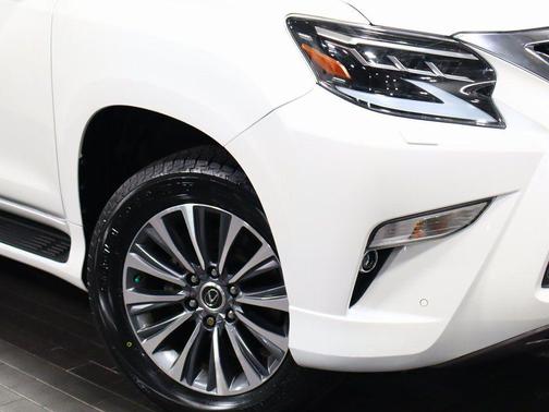 Starfire Pearl 2022 Lexus GX 460 Luxury