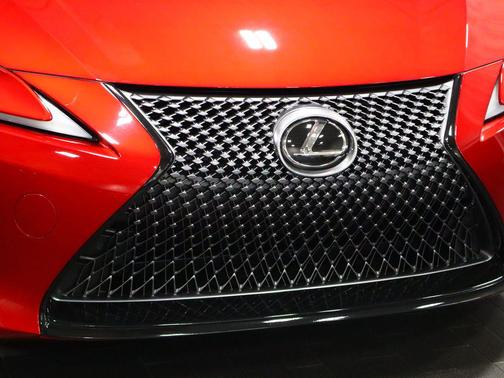Infrared 2018 Lexus LC 500 Base