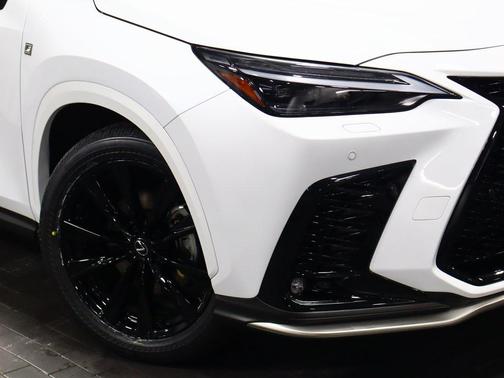2024 Lexus NX 450h+ F SPORT Handling