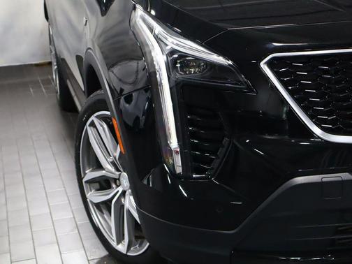 Stellar Black Metallic 2019 Cadillac XT4 Sport