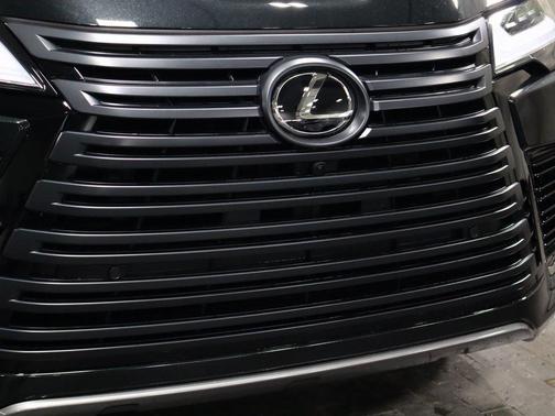 2025 Lexus LX 600 Luxury