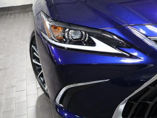 2025 Lexus ES 350 Base