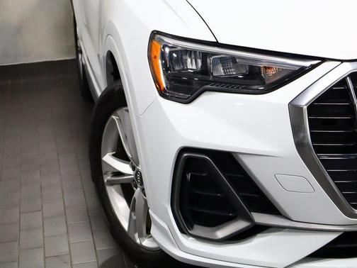 2020 Audi Q3 45 S line Premium