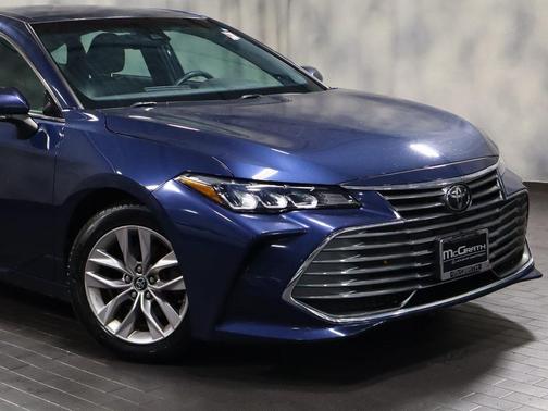 2019 Toyota Avalon XLE