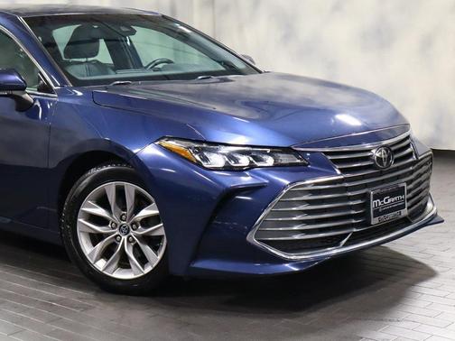 2019 Toyota Avalon XLE
