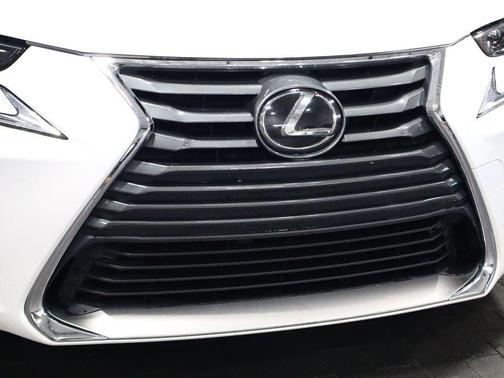 Eminent White Pearl 2019 Lexus IS 350 Base