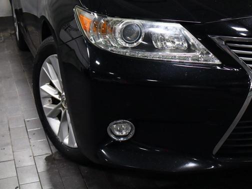 2014 Lexus ES 300h Base