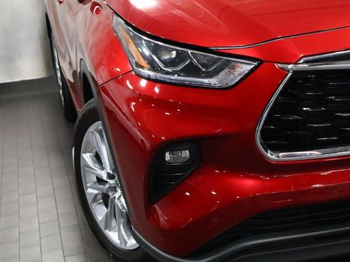 2022 Toyota Highlander Limited
