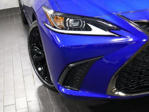 2022 Lexus ES 300h 300H