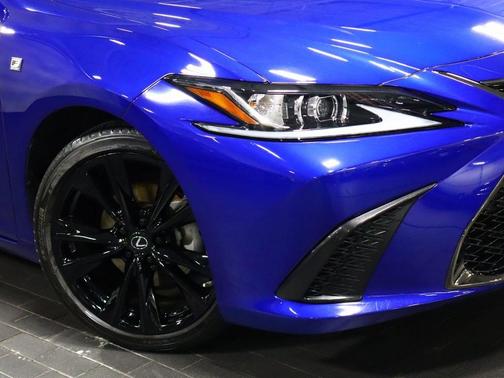 2022 Lexus ES 300h 300H