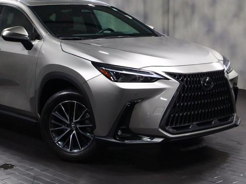 Atomic Silver 2025 Lexus NX 350 Premium